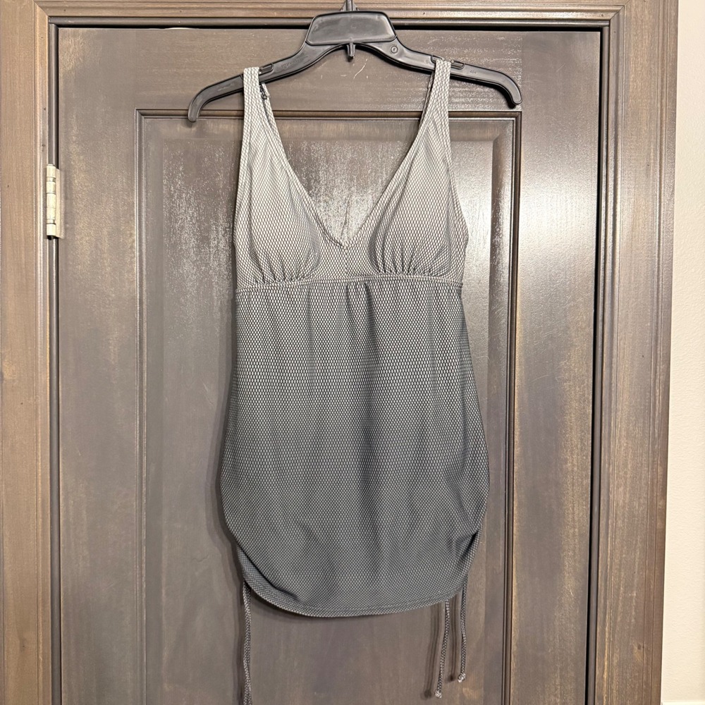 TYR Womens Grey Ombre Diamond Grid Tankini Swim Top Ruched Side Cinch Size 10